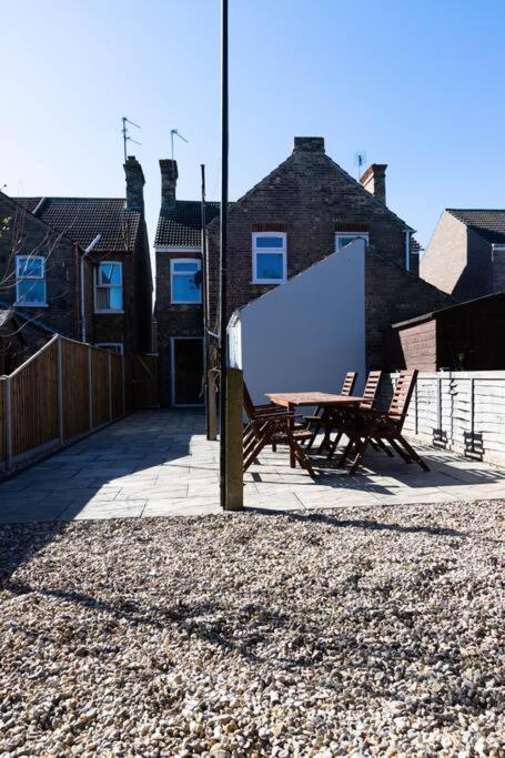 Fully Refurbished Property-March 22-Next To Beach Lowestoft Luaran gambar