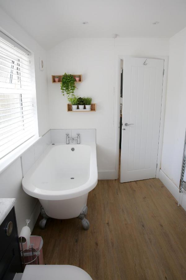 Fully Refurbished Property-March 22-Next To Beach Lowestoft Luaran gambar
